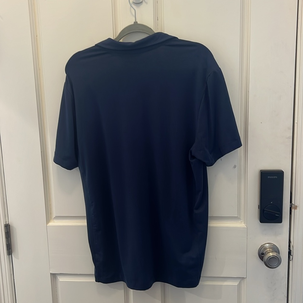 EUC UNTUCKit polo shirt. Size Large - Picture 4 of 4